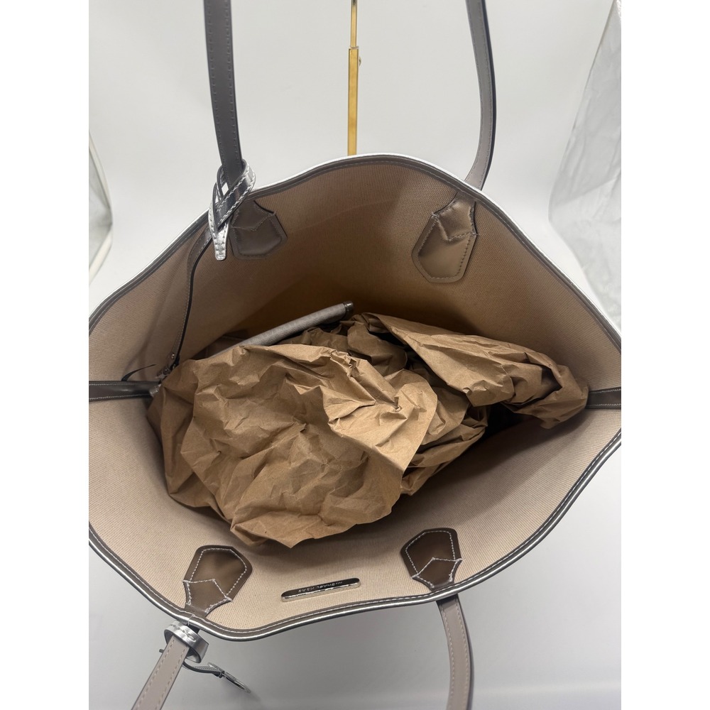 Michael Kors Eva Large Metallic Logo Stripe‎ Tote in Optic White - Picture 6 of 9